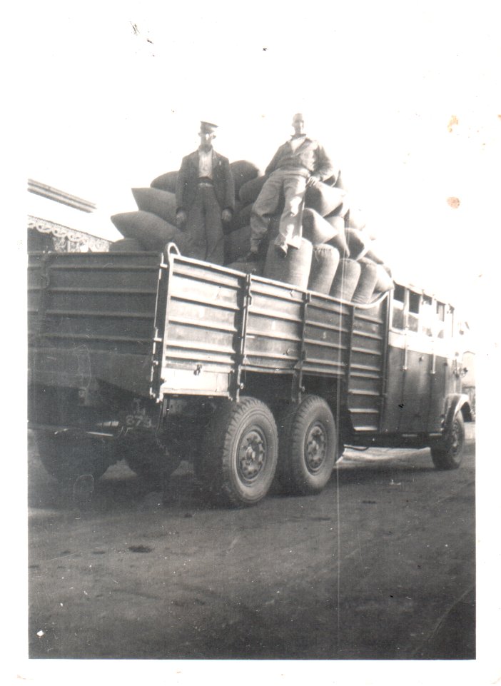 Vehicle carrying Rooibos 1995